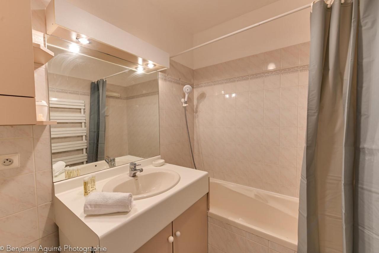 Le Vasse - Apartment 2 Bedrooms With Terrace - Pedestrian Area อานซี ภายนอก รูปภาพ